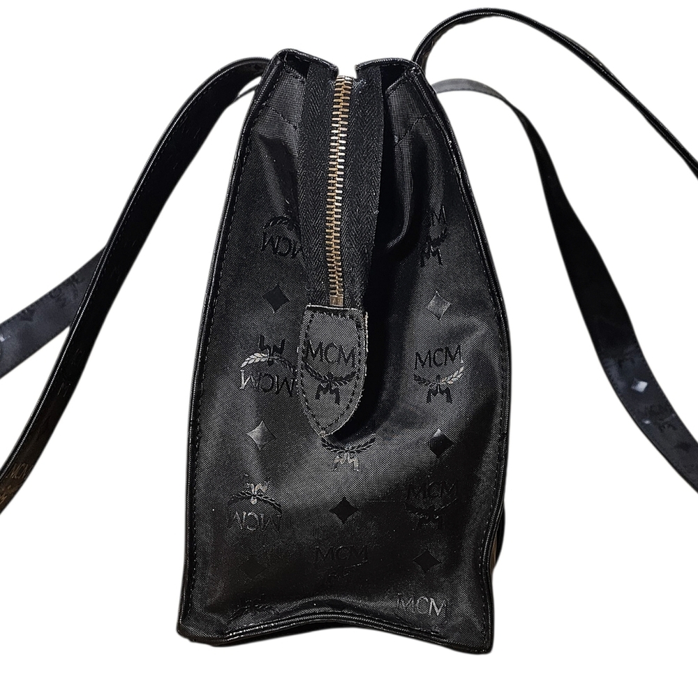 MCM TOTE - Picture 4 of 16